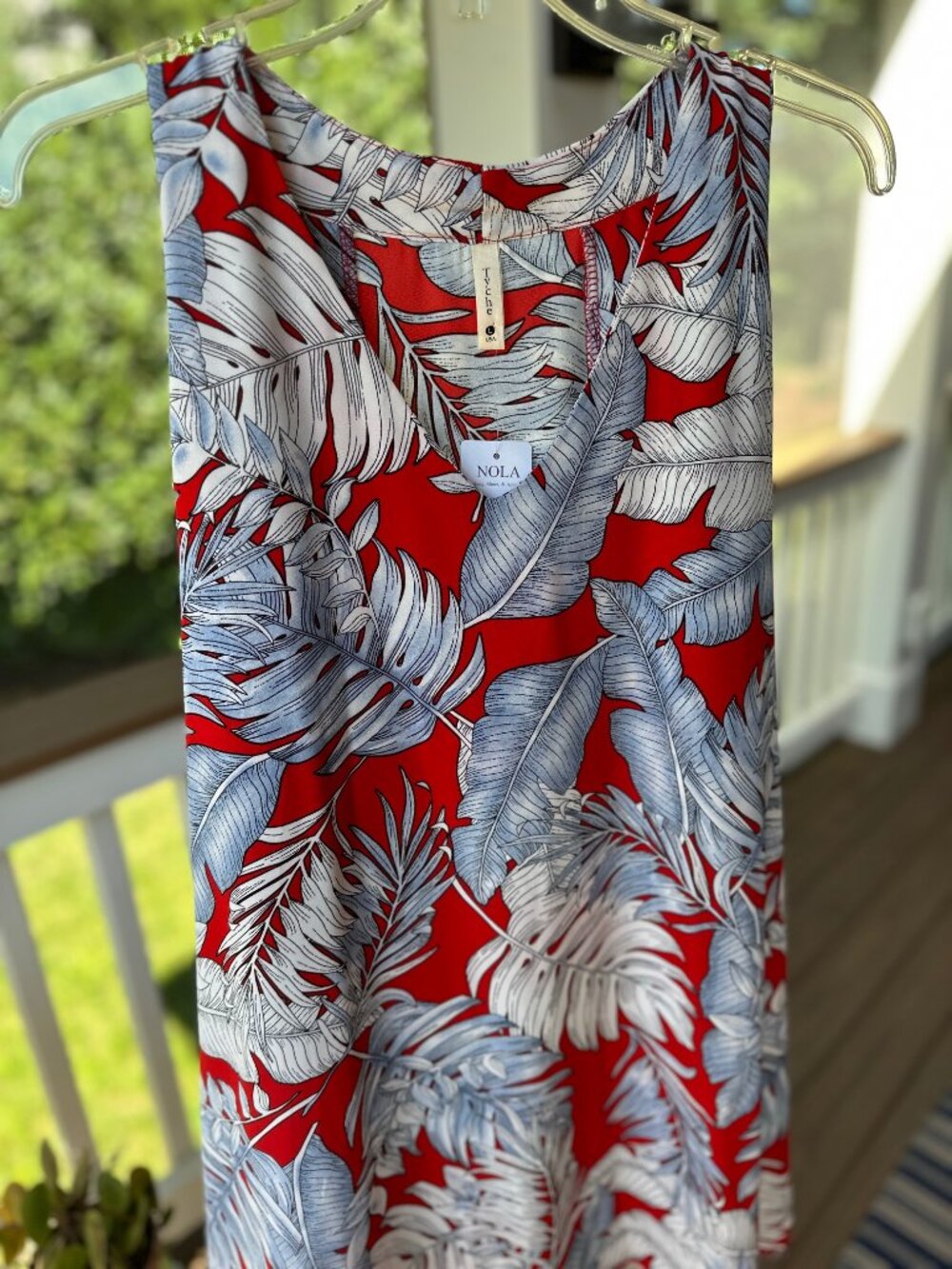 Tyche Palm Leaf Floral Red Flowy Shift Dress Sleeveless V Neck Women's Size L